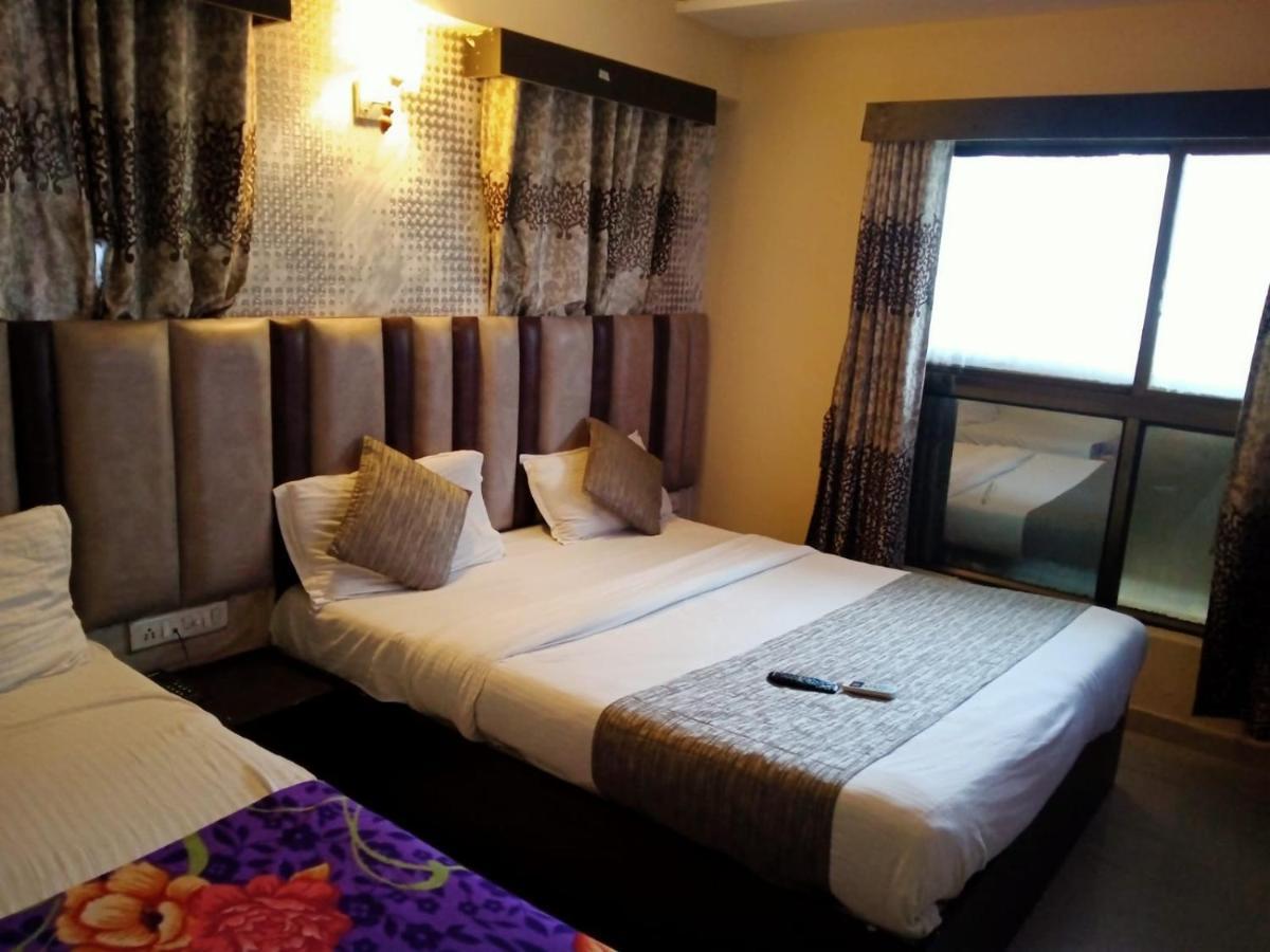 Hotel Dream Inn Ахмедабад Екстер'єр фото